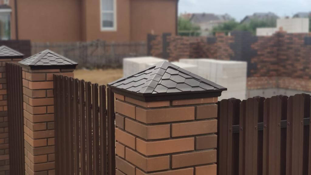 Колпак Zking Эверест Коричневый на столб 1.5х1.5 кирпича (390х390мм) в Югорске фото